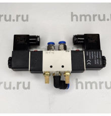 Пневмораспределитель 4V220-08/220 (в комлекте с коннекторами 2 шт)